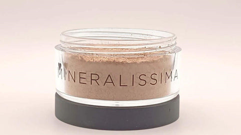 waarom minerale foundation licht aanvoelt