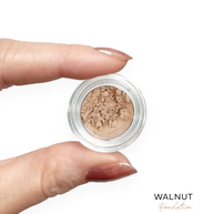 Mineralische Foundation Walnut