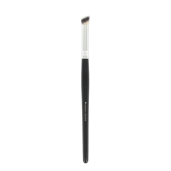 Schräge Concealer-Pinsel