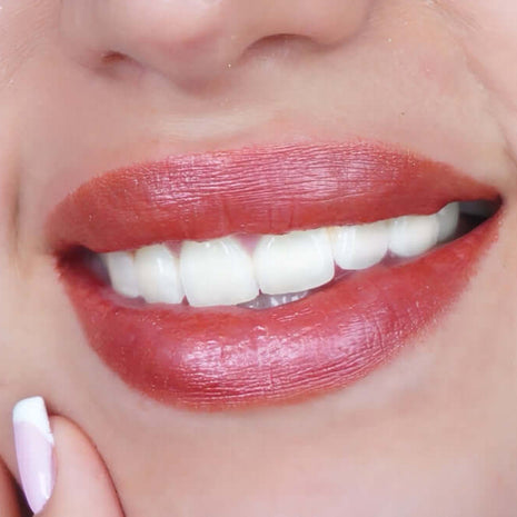 Effortless Lippenstift Roxy in Rot von Mineralissima