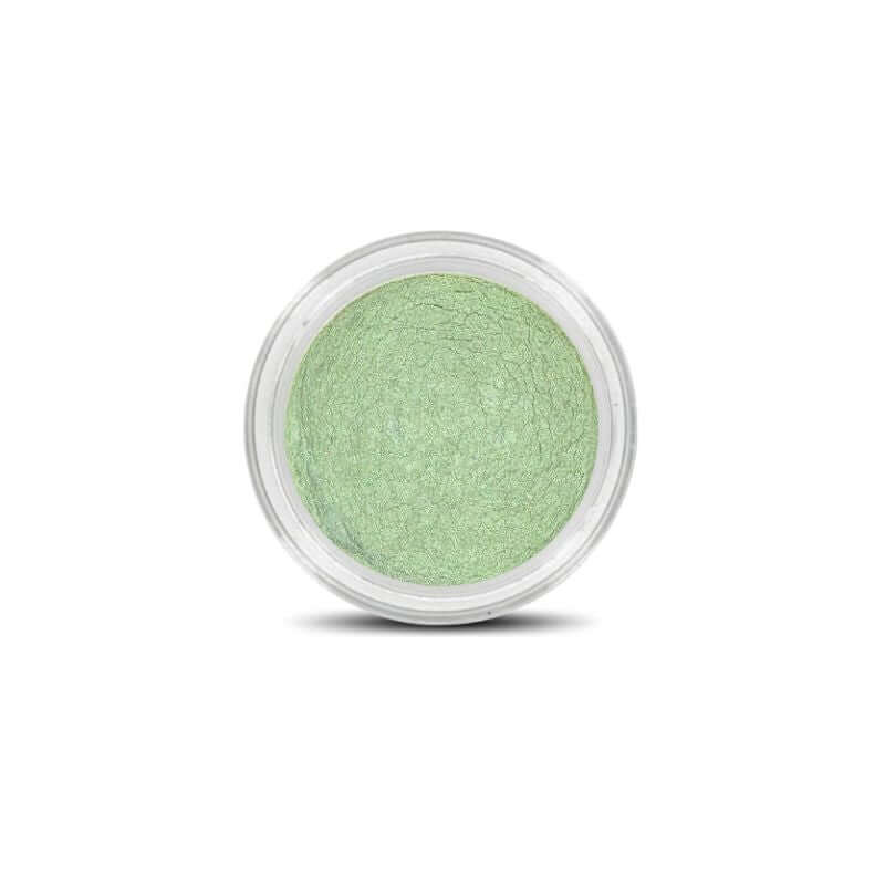 Licht metallic groene oogschaduw Envy met een zachte glans, perfect voor diverse ooglooks.
