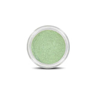 Licht metallic groene oogschaduw Envy met een zachte glans, perfect voor diverse ooglooks.
