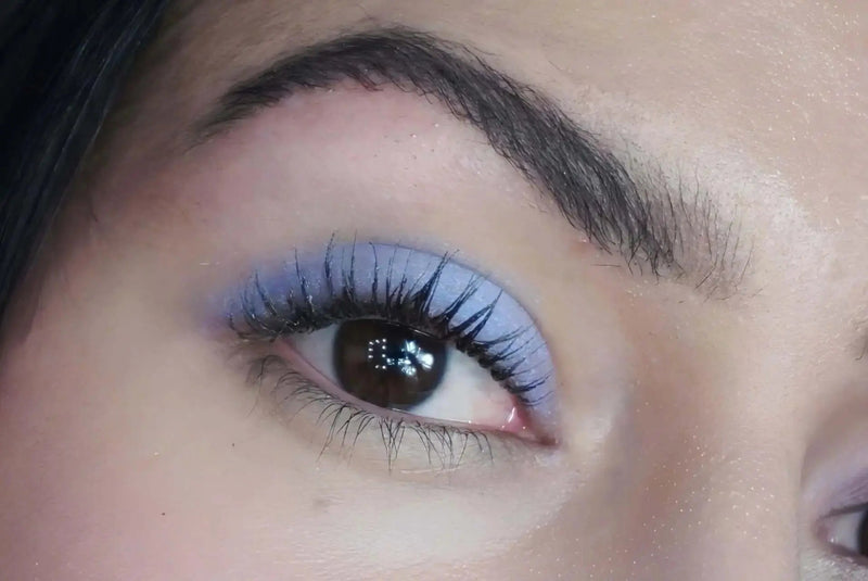 Bubble Lidschatten als hellblauer Augen-Look